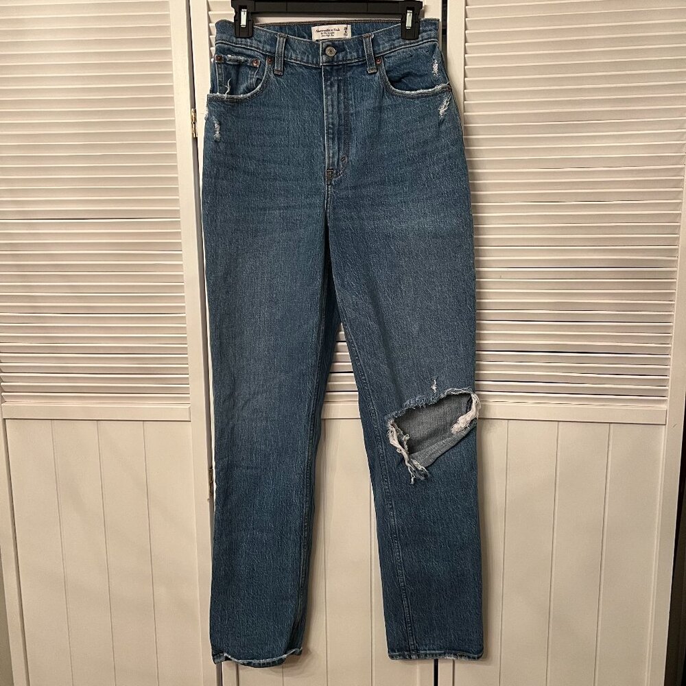 Abercrombie & Fitch Women’s Curve Love High Rise 90s Straight Jean Size 8 Long